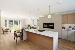 Photo 25- click for photo gallery